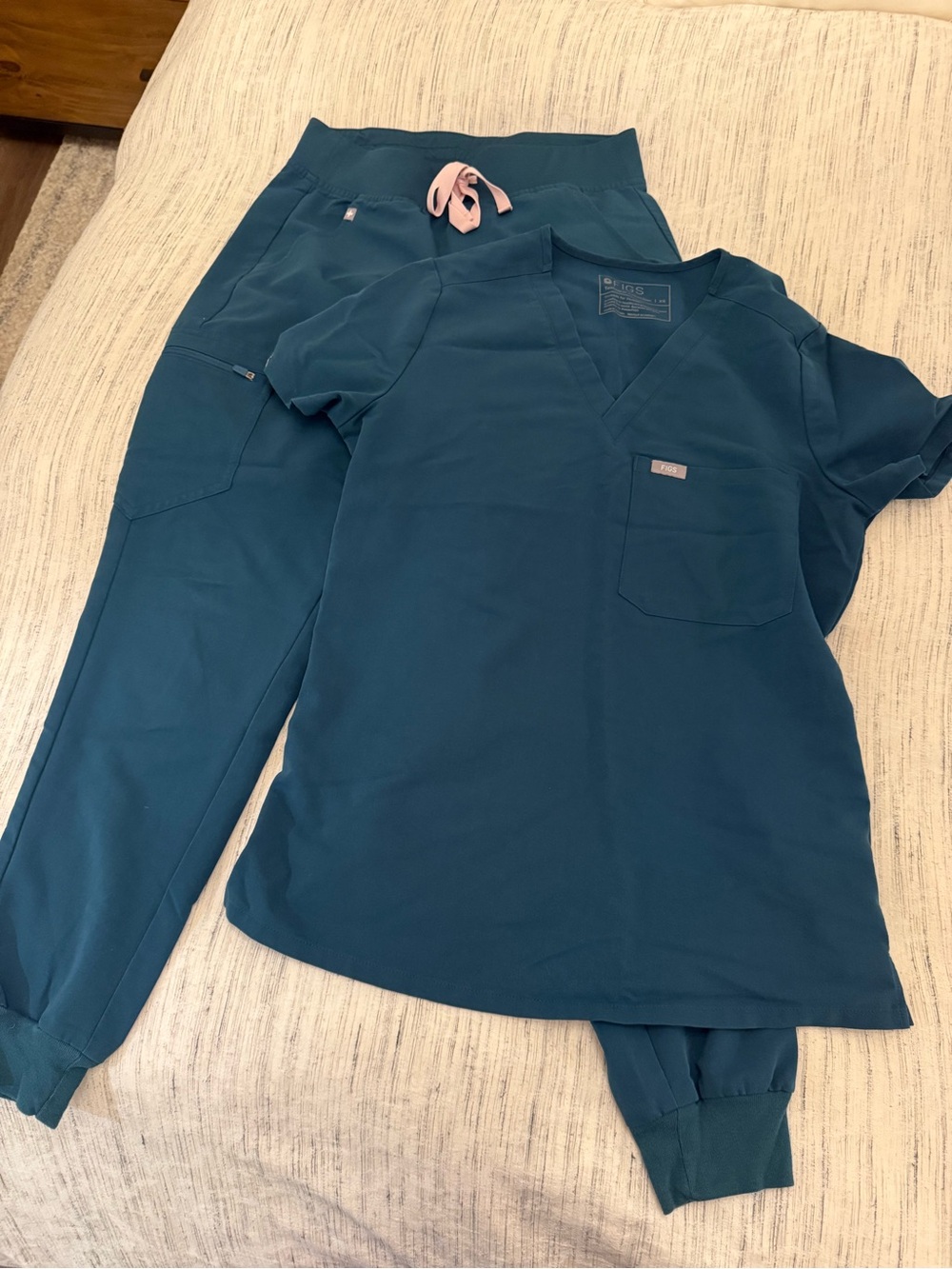 FIGS Caribbean Blue. Shirt size XS pants size S